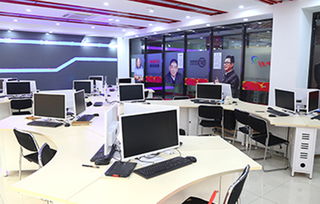 山西新华与中高职院校在计算机科技领域如何选择？